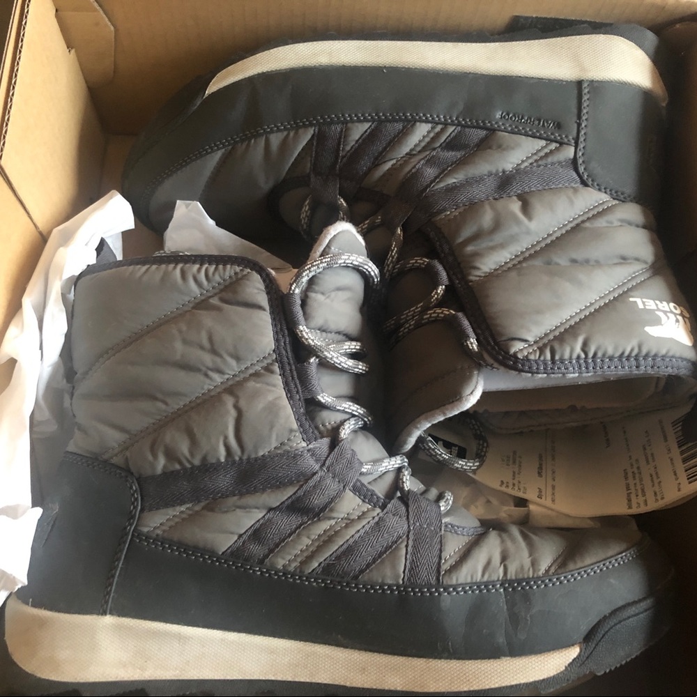 Size 11 Sorel winter boots